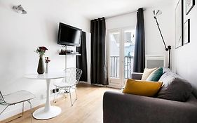 Superbe Studio Avec Balcon Au Coeur De Montorgueil